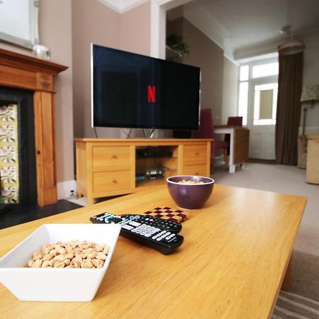 Quiet And Spacious 3 Bedroom Κάρντιφ Εξωτερικό φωτογραφία